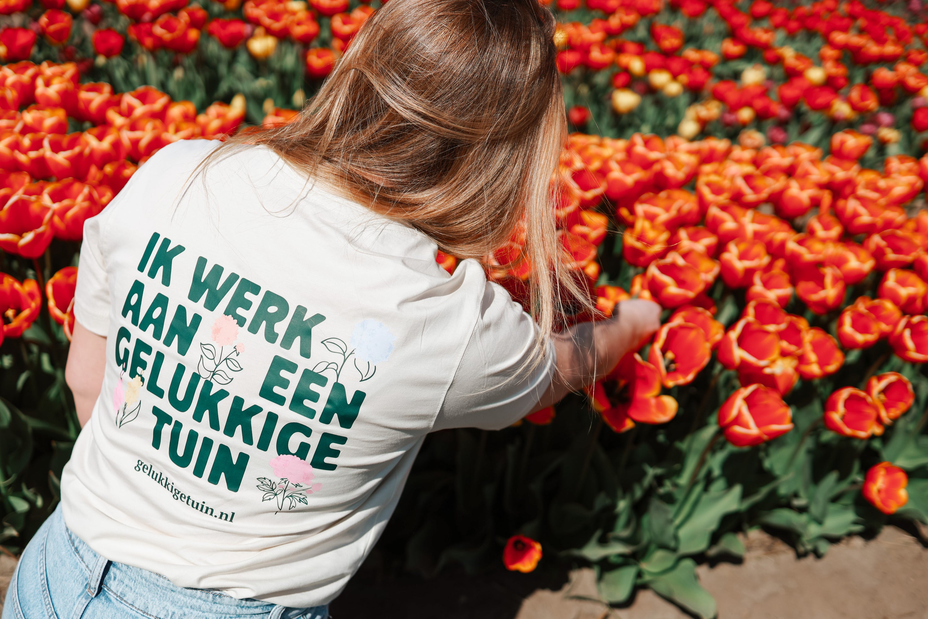 T-shirt Het gelukkigst in mijn tuin